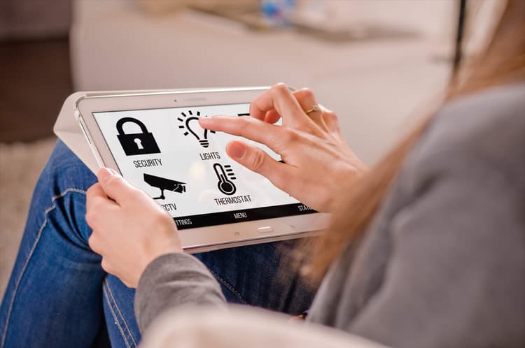 Automate Your Life with Internet of Everything and Arduino